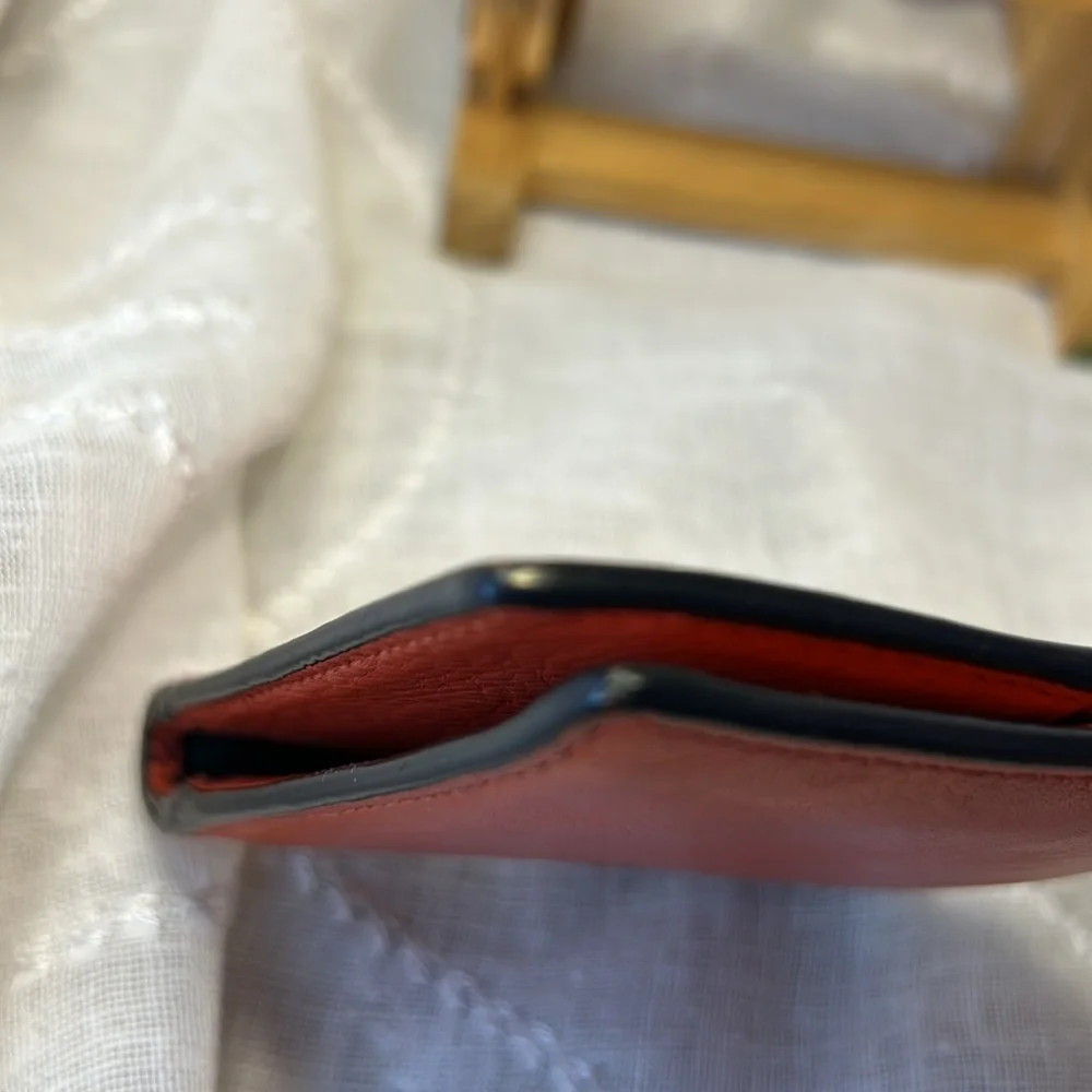Coach leather preloved wallet